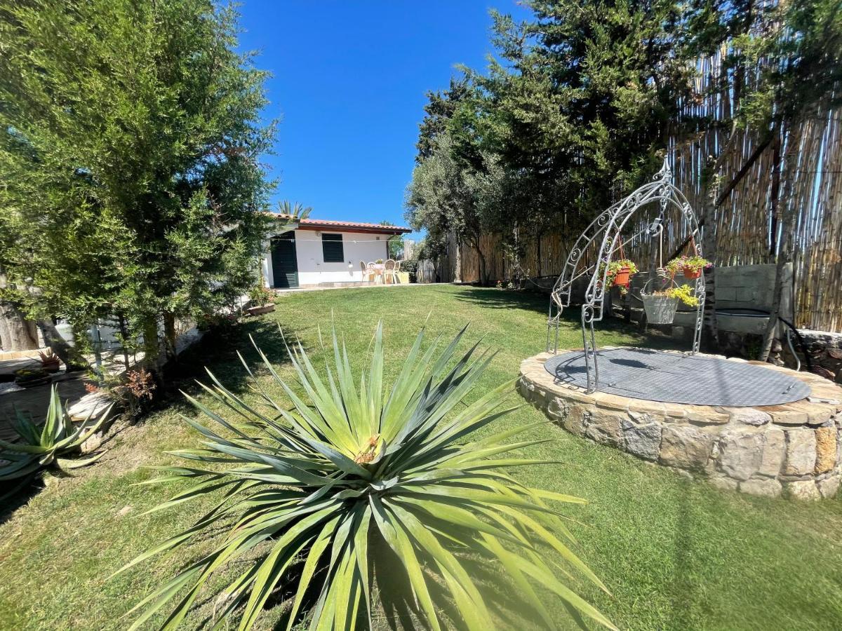 Casa Vacanze SantʼAntìoco Exterior foto